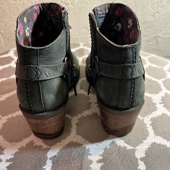 Teva Gray Ankle Booties with Side Zipper - Picture 7 of 9